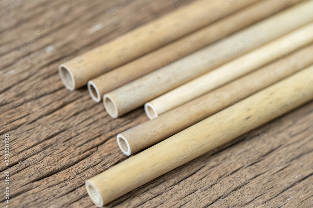 Bamboo wood straws for reusable and reduce the use of plastic straw. Bamboo wood straws for reusable and reduce the use of plastic straw.