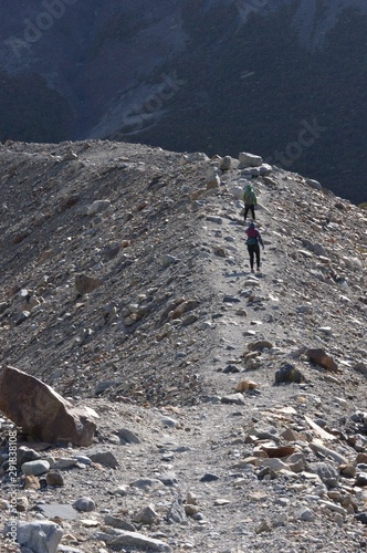 caminando por la cornisa