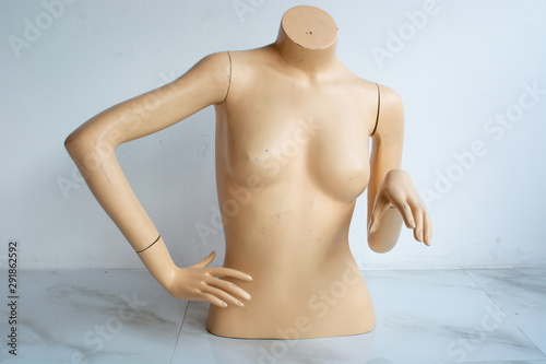 Quadro em tela Body Puppet Mannequins for clothing It's broken was abandoned old