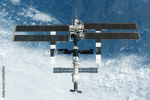 Fototapeta Naklejka Na Ścianę i Meble -  The International Space Station, the ISS developed. Elements of this image were furnished by NASA