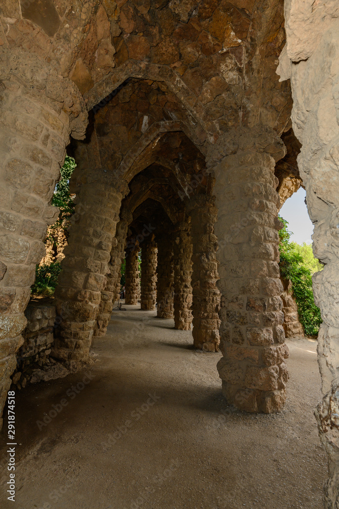 Fototapeta premium Arches at the Parque Güell in Barcelona Spain