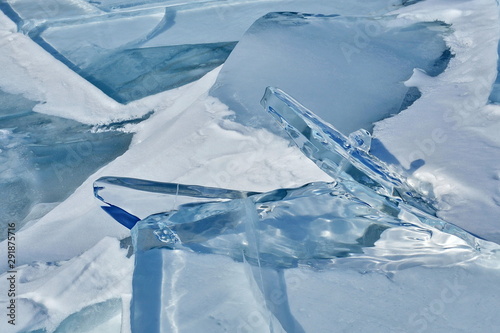  Crystal diaphanous ice on Lake Baikal. © Oleksandr Umanskyi
