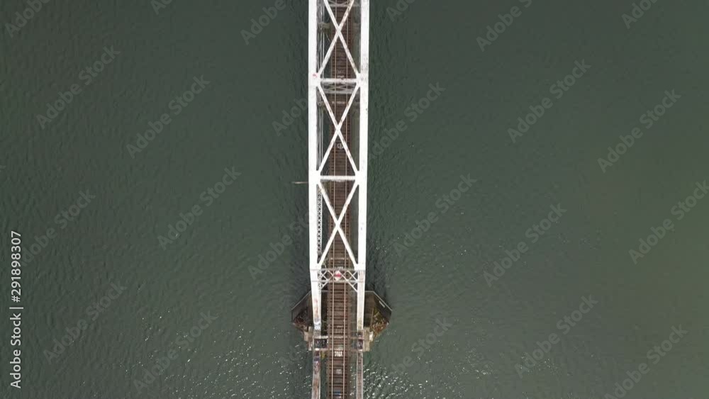 rail bridge top down row willamette river