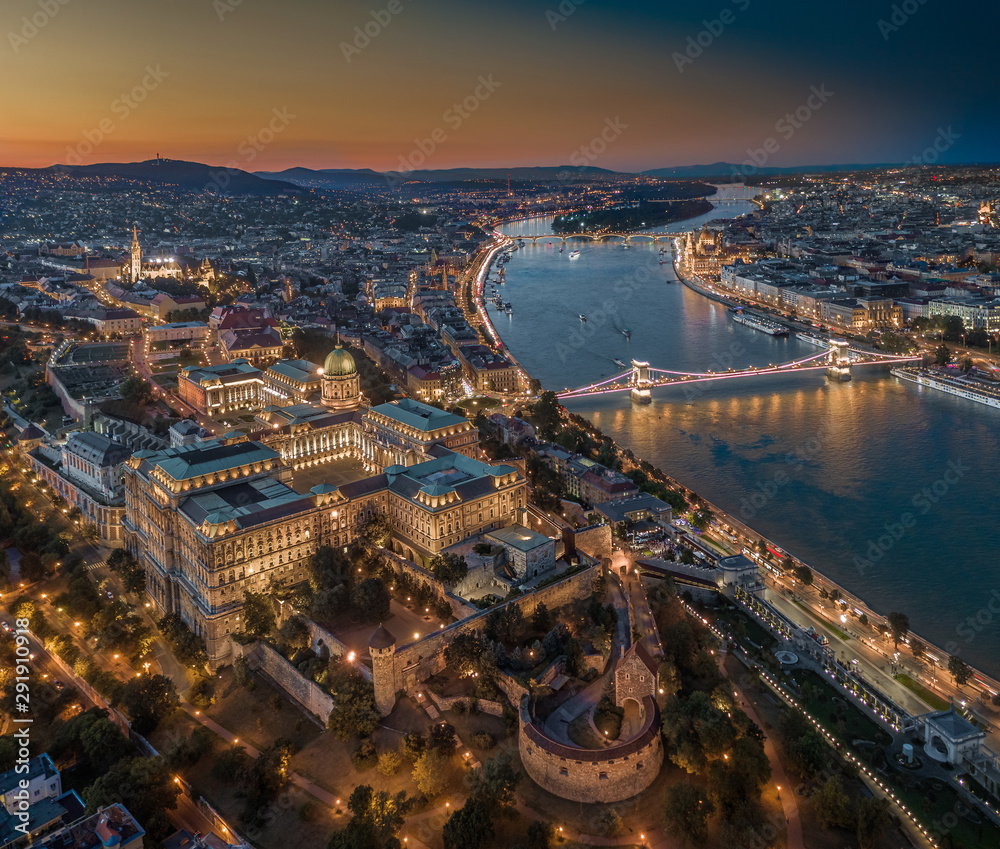 Φωτογραφία Budapest, Hungary - Aerial skyline view of Budapest at dusk taken with a drone