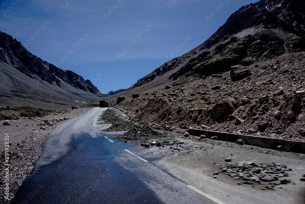 Roads in the himalayan, lakes