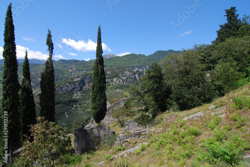 Arco  - eine Stadt nördlich des Gardasees am Unterlauf des Flusses Sarca photo