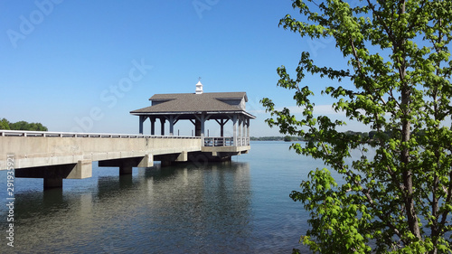 Valokuva A pier at Blythe Landing, Lake Norman, Huntersville, NC