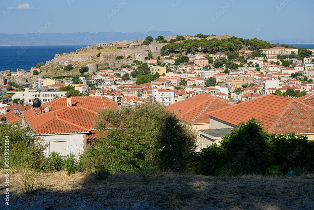 Stadt Mytilini mit Kastell, Insel Lesbos, Griechenland Stadt Mytilini mit Kastell, Insel Lesbos, Griechenland