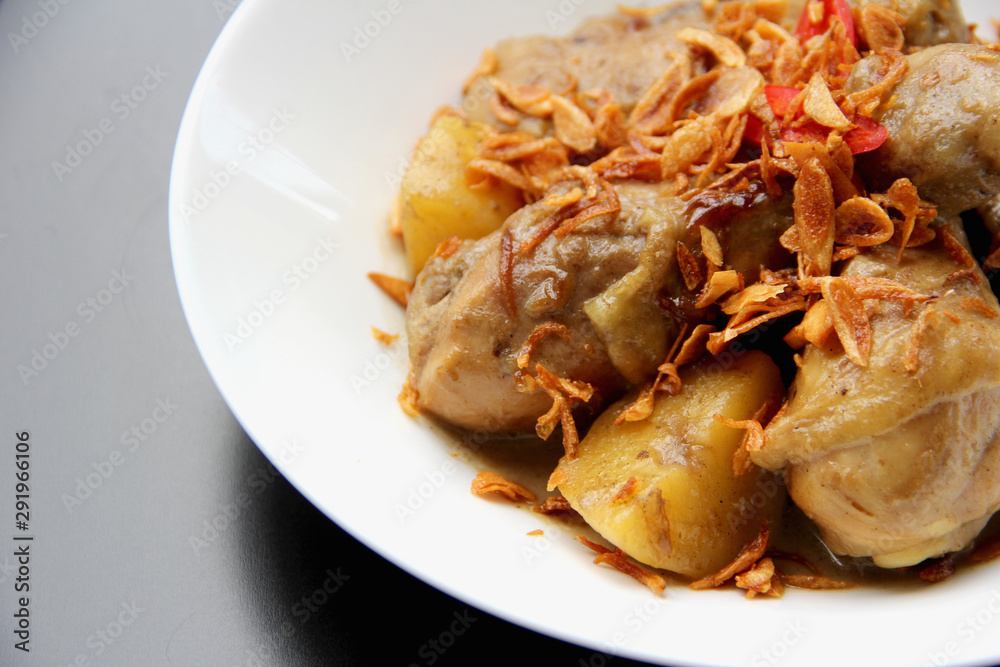 Spicy Chicken Curry - Delicious and Tasty - Opor Ayam Spicy Chicken Curry - Delicious and Tasty - Opor Ayam