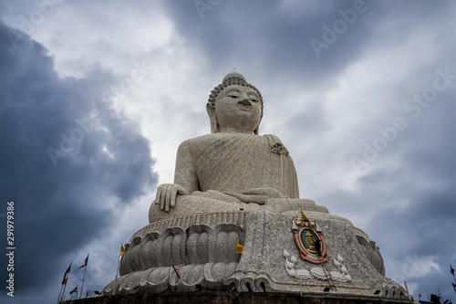 Obraz na płótnie Rain Clouds Surround Big Buddha Phuket w salonie