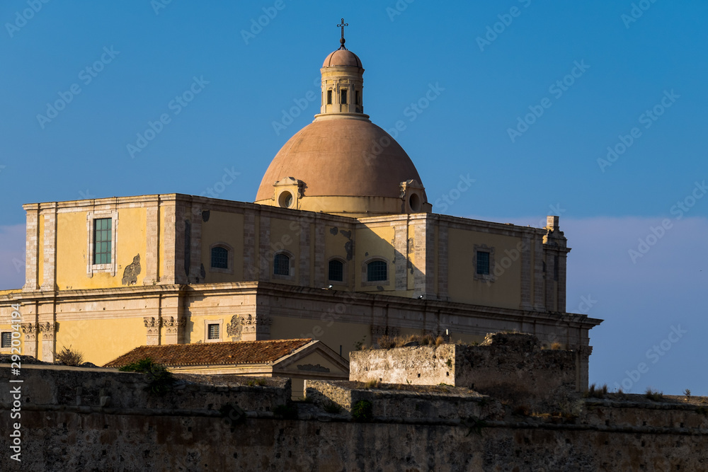 Duomo antico in Milazzo, Sizilien, 2018