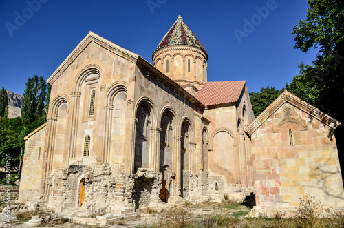Ishan monastery is located in the Ishan village  of Yusufeli district. According to a Manuscript dated 951 the church was built  by the priest Seba who is the nephew and student of priest Khandza. photo