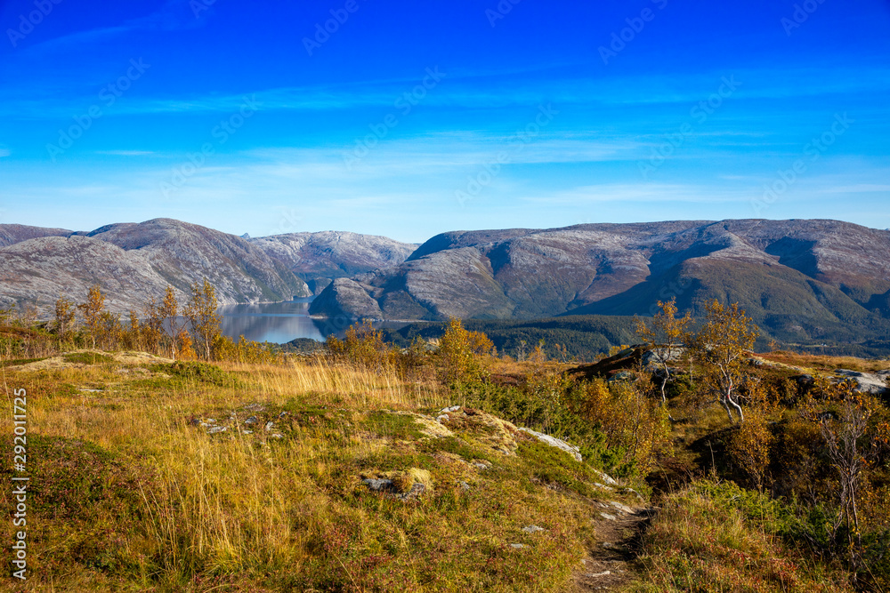 Happy hiking in great autumn weather in northern Norway