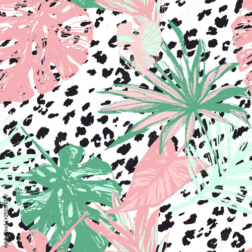 Summer botanical seamless pattern: tropical leaves, leopard fur coat, animal skin print in pastel colors