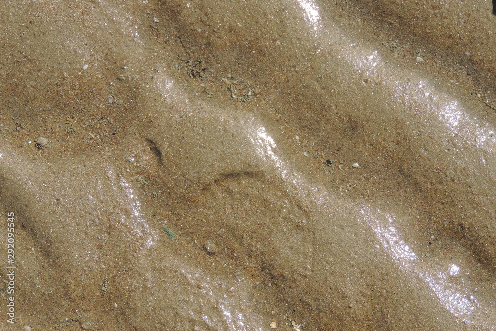 Fototapeta premium water drops on sand
