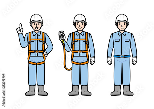 Fototapeta Naklejka Na Ścianę i Meble -  安全帯を装着した男性  作業員 高所作業 安全帯 ベルト フルハーネス 比較 