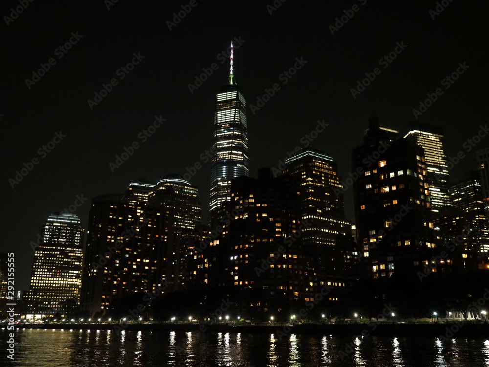 Obraz premium Lower Manhattan's skyline.
