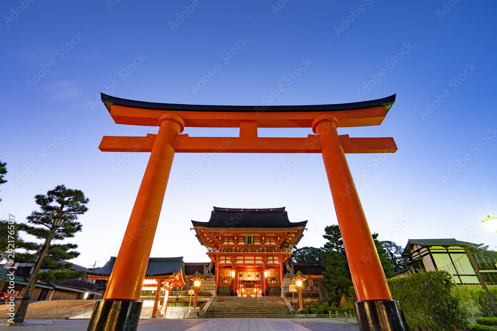 Kyoto Travel : Landscape of Fushimi-Inari Taisha Kyoto Travel : Landscape of Fushimi-Inari Taisha