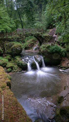 Fototapeta Naklejka Na Ścianę i Meble -  Schiessentümpel in Luxemburg bekannter Wasserfall