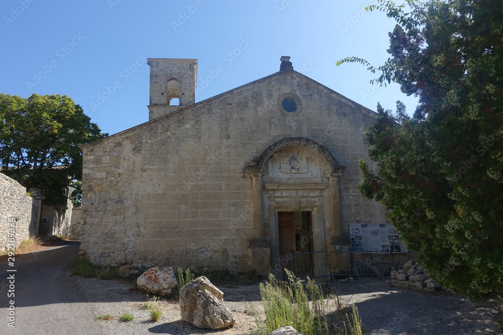 La vieille église de Belvezet