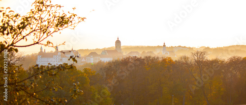 Pfalz-Neuburger Residenzschloss bei Sonnenuntergang photo