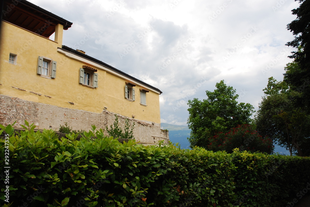 Gargnano - eine Gemeinde die am Westufer des Gardasees liegt