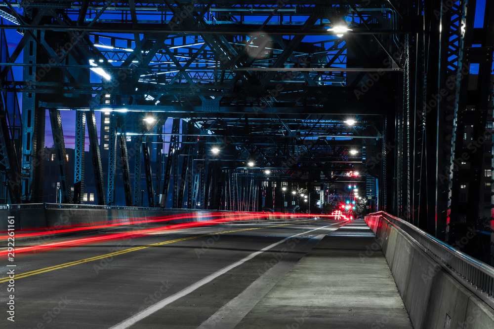 Bridge at night - obrazy, fototapety, plakaty 