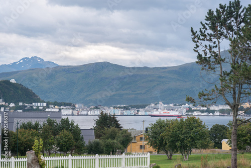 Bick von Insel Valderhaug zum Hafen von Ålesund bei Einfahrt des Postschiffes der Hurtigruten photo