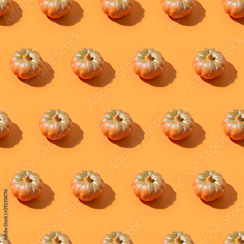 Halloween seamless pattern of pumpkin for wallpaper or pack paper.