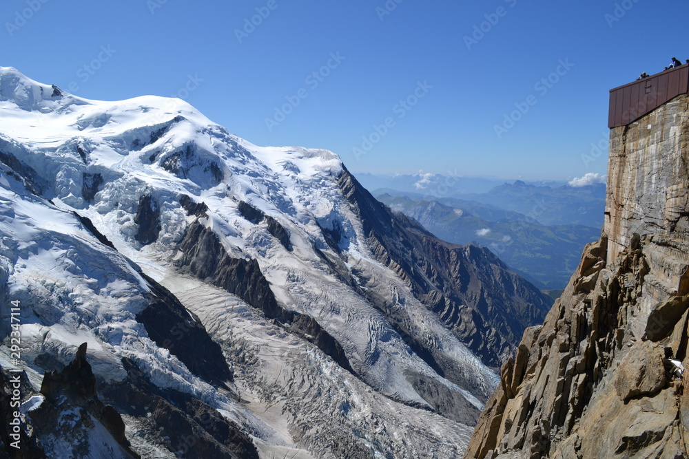 Mont Blanc z Aiguille du Midi, Francja