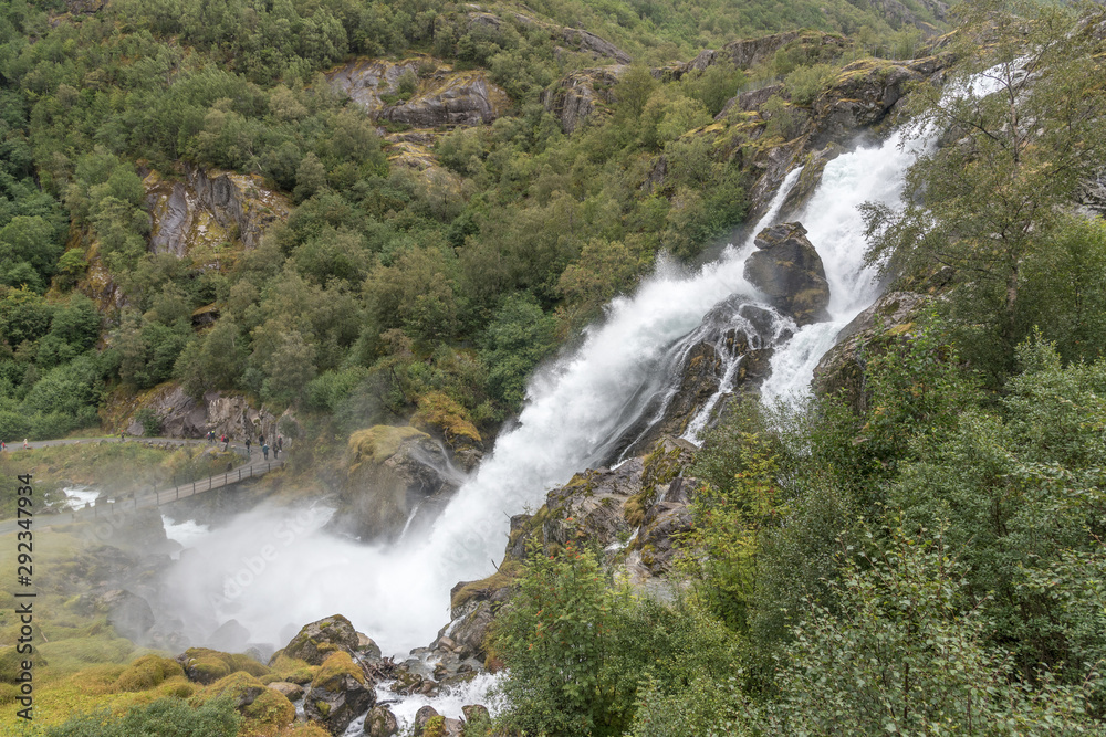 Briksdalbreen Wasserfälle, Norwegen
