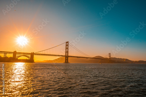 San Francisco, California / United States »  August 2019: Golden Gate of San Francisco and the sun in a beautiful sunset © unai