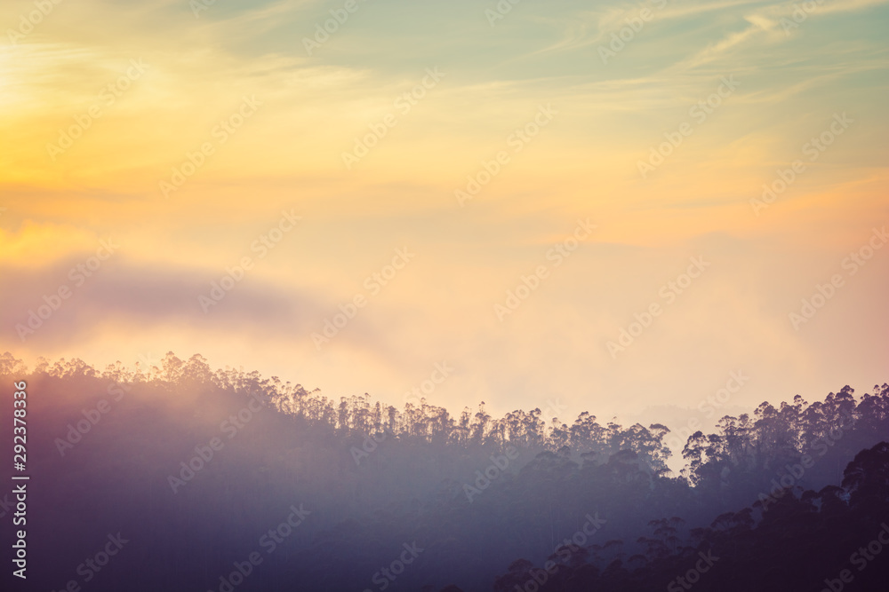 Obraz premium Sunset in the mountains