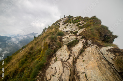 Obraz na płótnie Peak Krahbergzinken in Austrian Alps near Schladming village w salonie