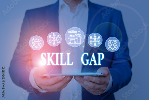 Slika na platnu Writing note showing Skill Gap