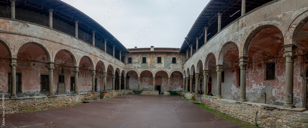 Naklejka premium cloister of the Carmine