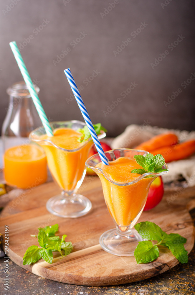 Carrot smoothie organic Carrot smoothie organic