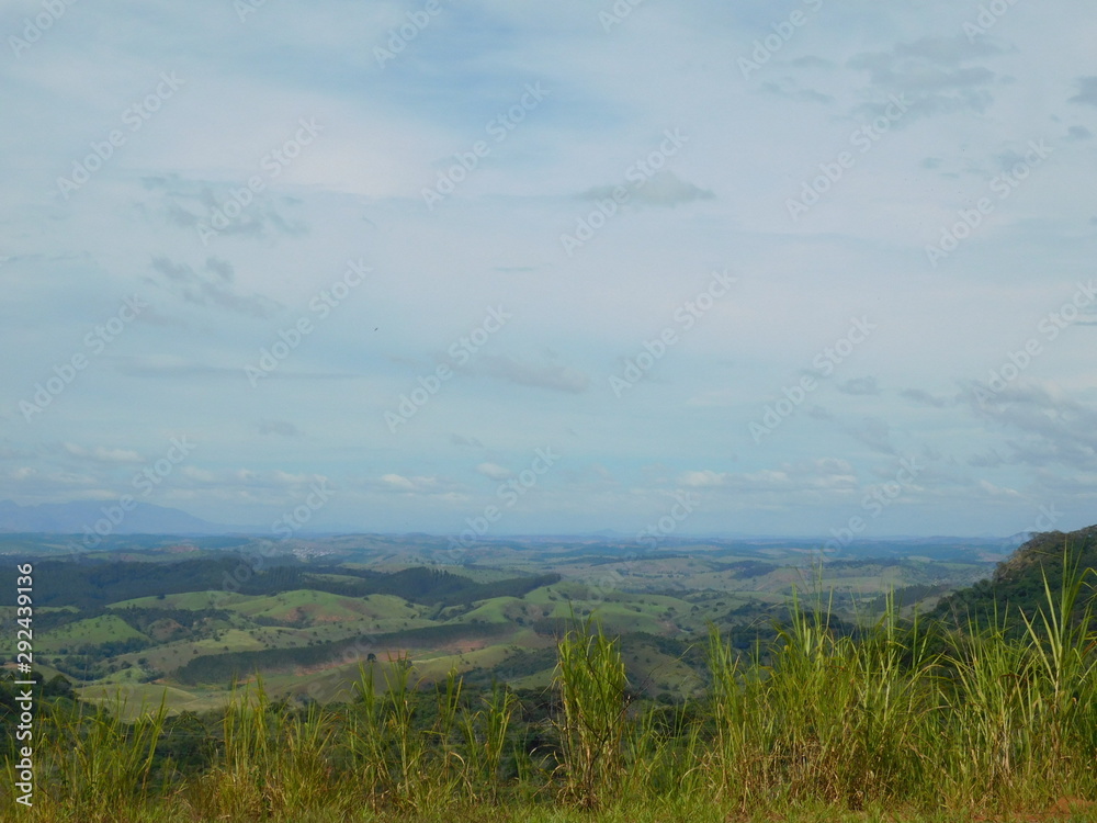 Fototapeta premium Paisagem de montanhas