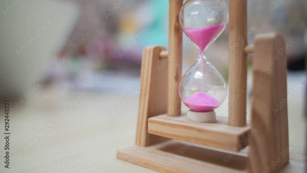 Small minute sand hourglass timer with wooden stand