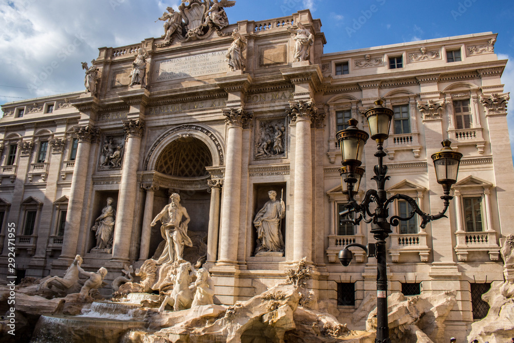Trevi Fountain, the great beauty of Rome