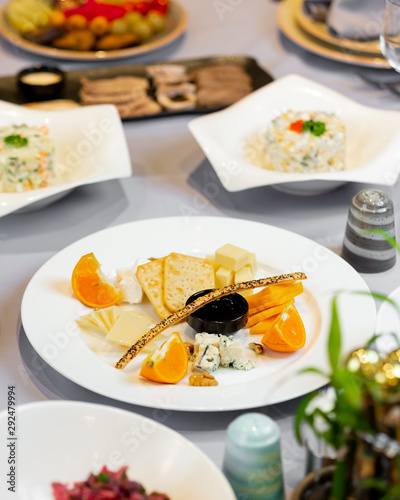 Schilderij op canvas Aperitive plate with mixed aperitives