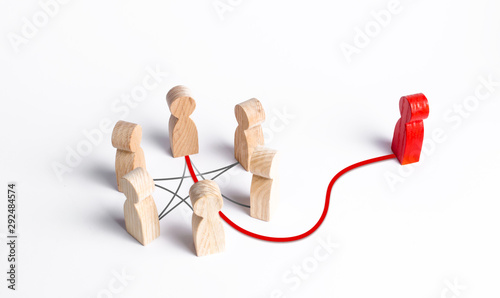 Фотография Red man intervenes in the affairs of a group of people