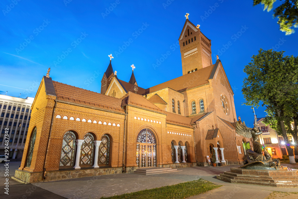 Obraz premium Saint Simon and Saint Helena Church on Independence Square in Minsk