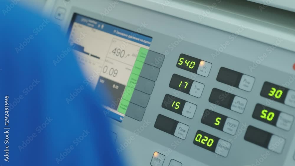the device shows vital signs to the doctor the device shows vital signs to the doctor