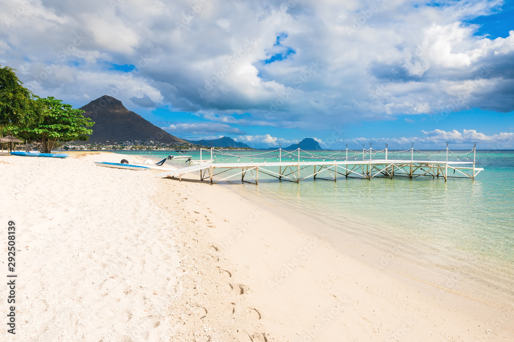 Fototapeta premium Best tropical beaches. Flic en Flac in Mauritius
