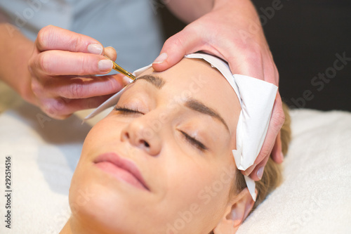 portrait of eyelash extension procedure