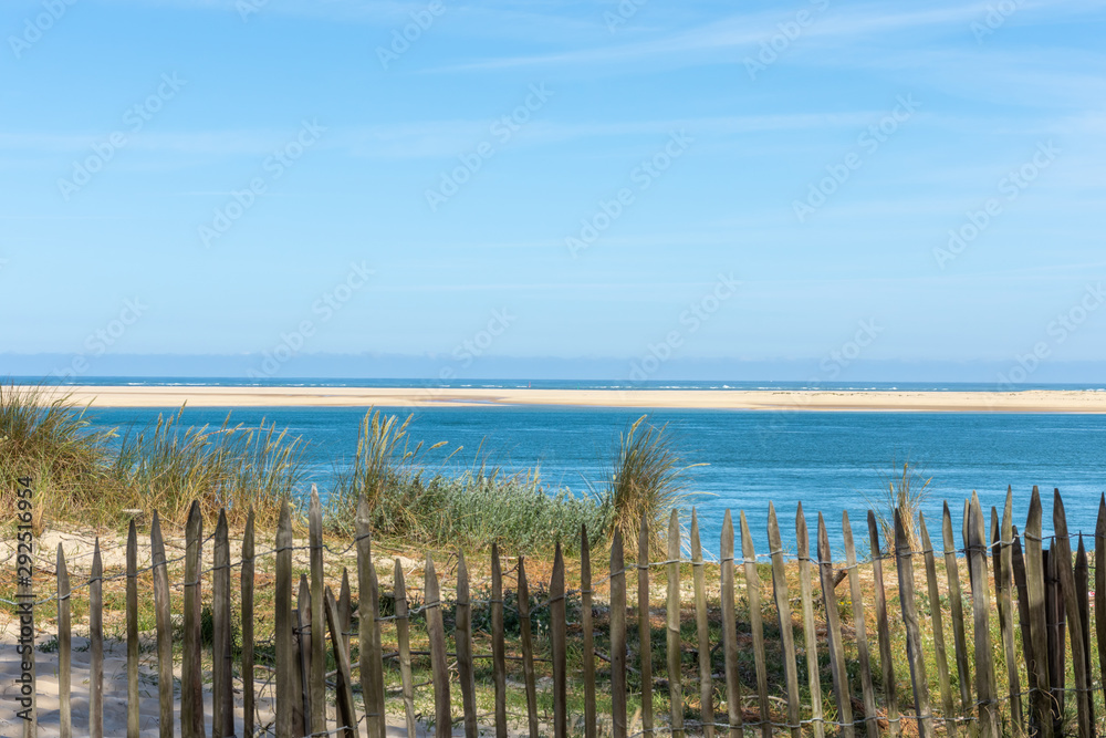 BASSIN D'ARCACHON (France), le banc d'Arguin vu de la dune du Pilat Stock  Photo | Adobe Stock