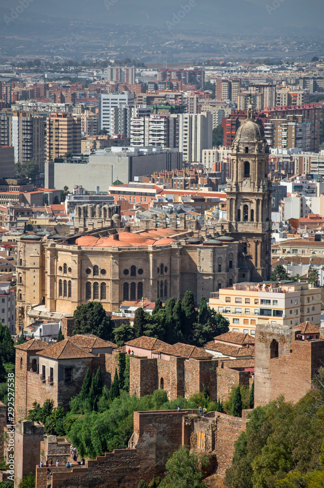 Catedral y Alcazaba / Cathedral and Alcazaba. Málaga