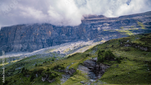 Beau paysage de montagne