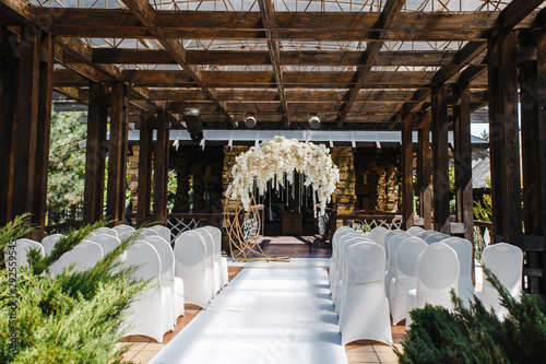 location for the wedding ceremony in a building open to all winds